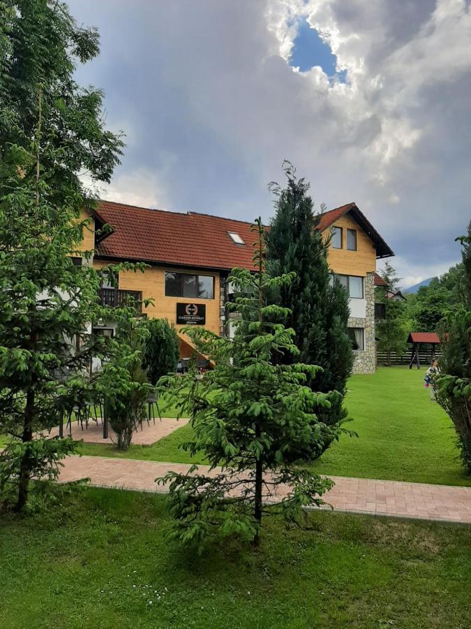 Garden Retreat Junior (Adults Only) Hotel Bran  Bagian luar foto
