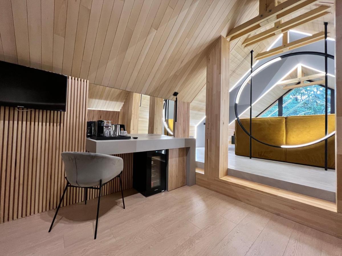 Garden Retreat Junior (Adults Only) Hotel Bran  Bagian luar foto