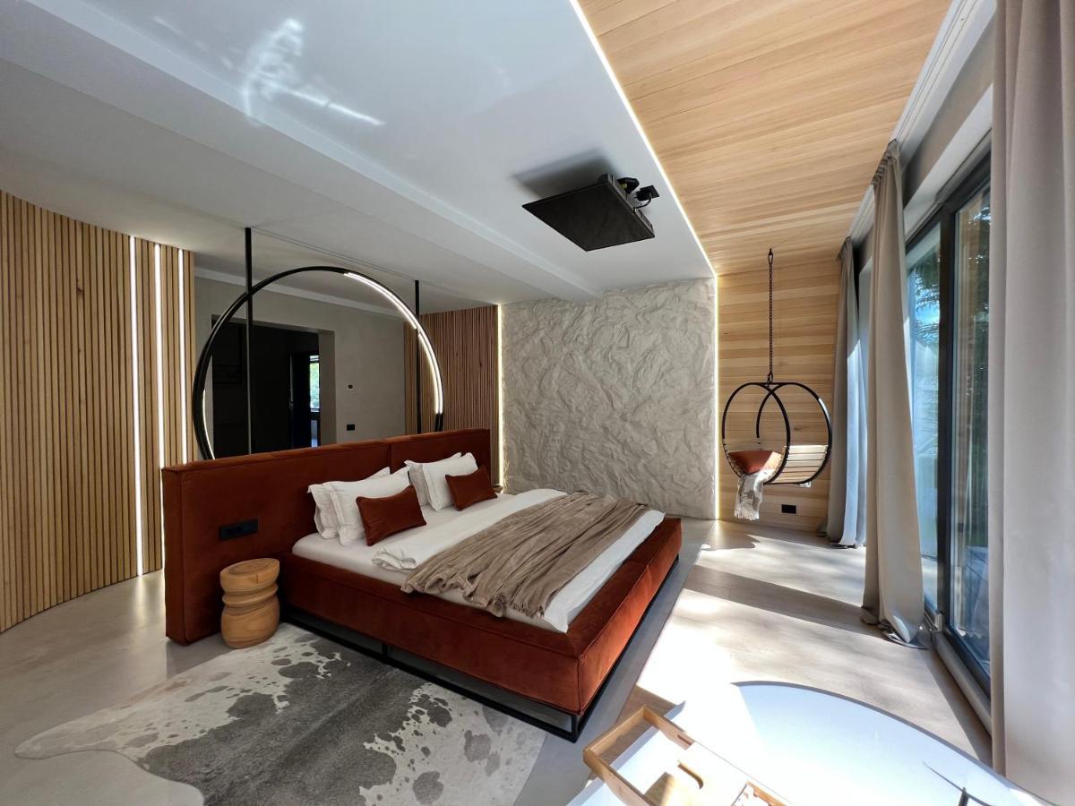 Garden Retreat Junior (Adults Only) Hotel Bran  Bagian luar foto