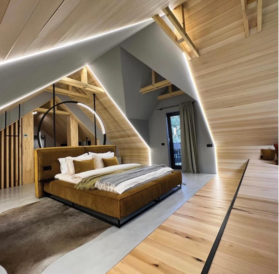 Garden Retreat Junior (Adults Only) Hotel Bran  Bagian luar foto
